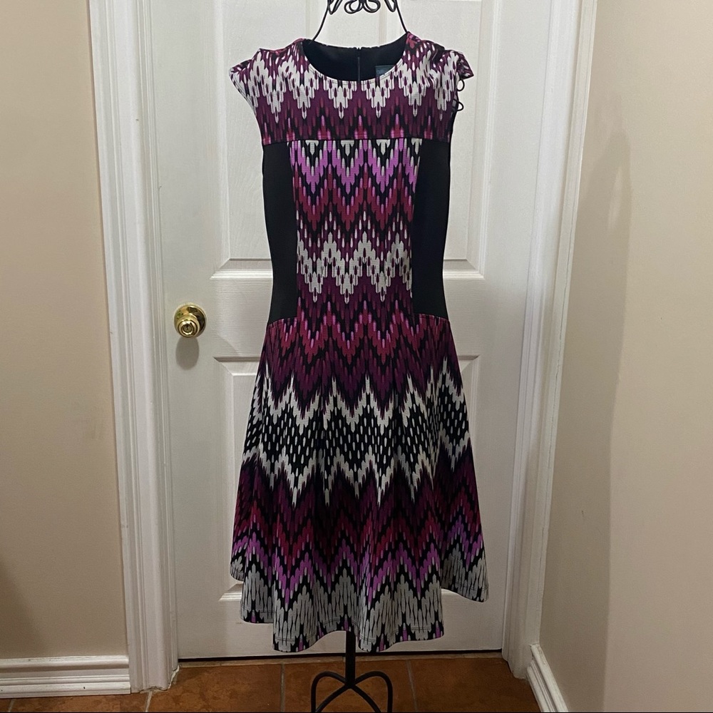 Gabby skye purple, black and white dress